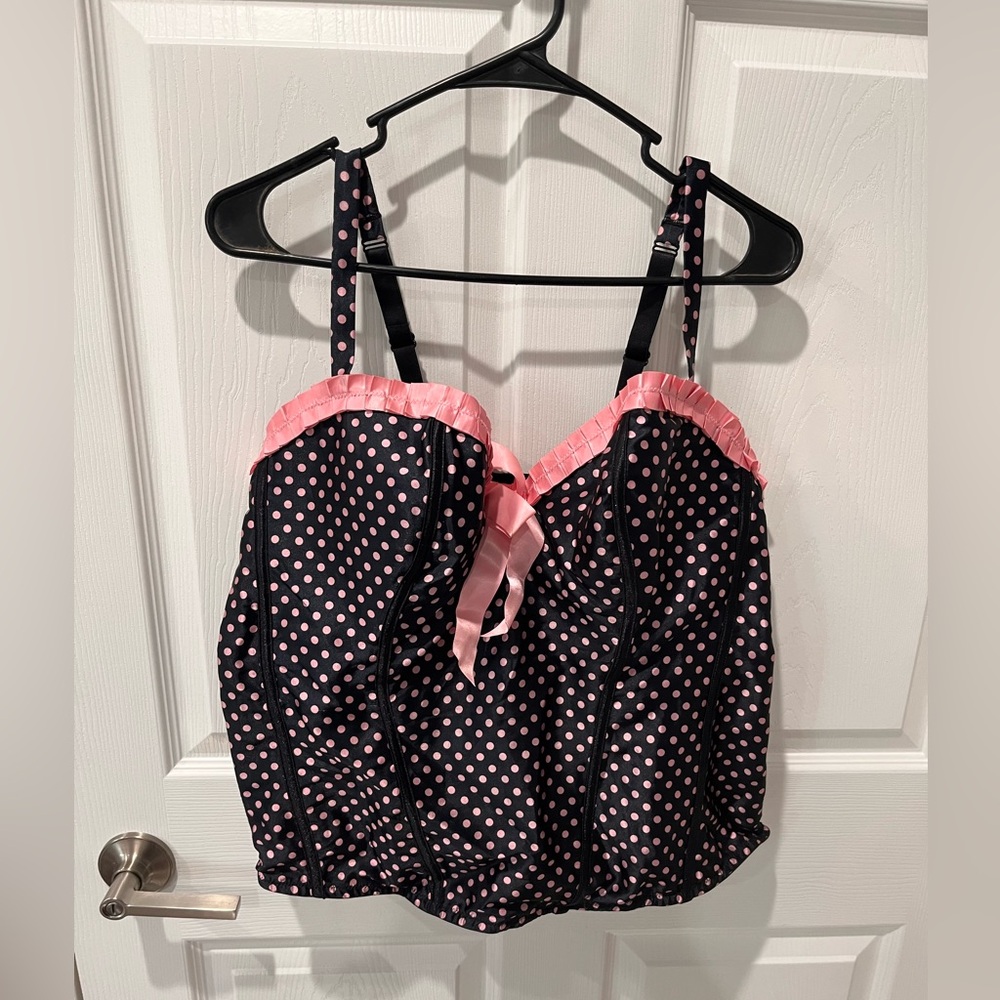 🟣Cacique 22/24 Black and Pink Polka Dot Chemise